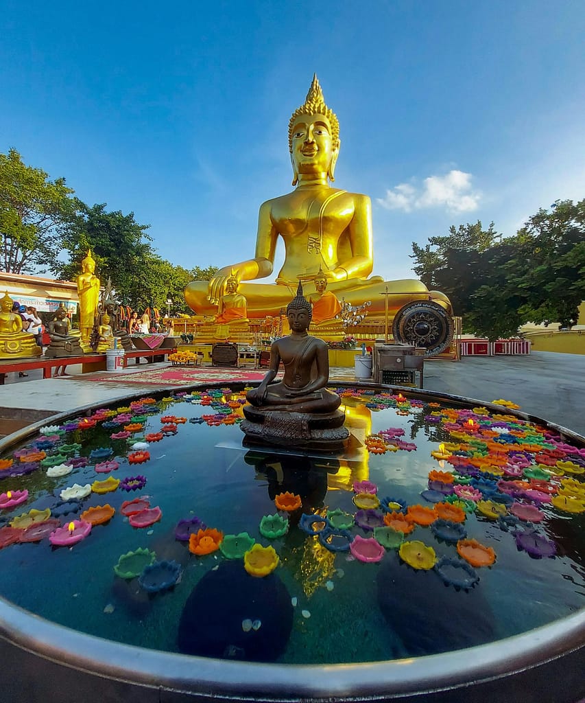 Pattaya Floating Market Review: Tourist Trap or Cultural Gem? 4 02 what to see and do budda