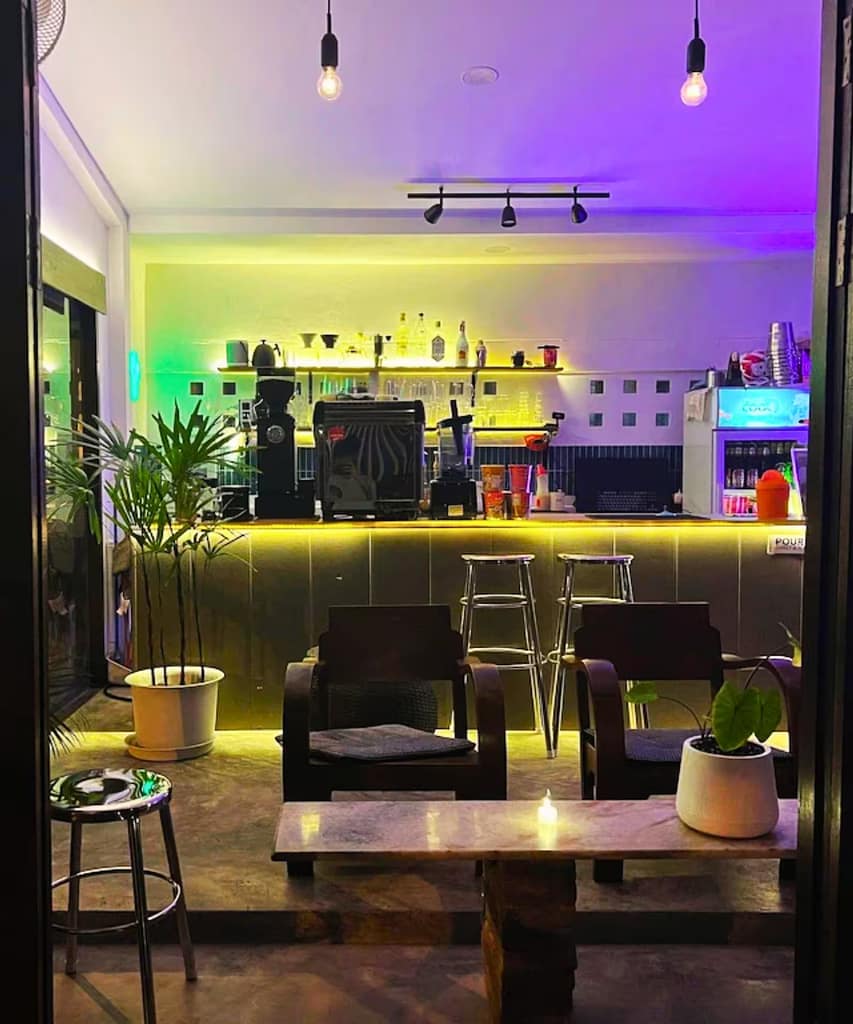 Pha Thai House Chiang Mai Review 2026, Should You Stay Here? 8 Pha Thai House, Chiang Mai_bar