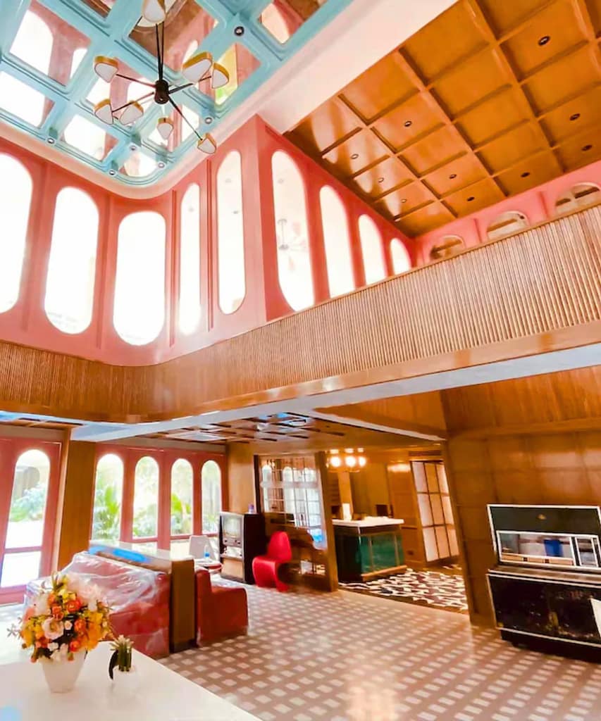 Miami Hotel Bangkok Review, Near Soi Cowboy? 9 What Guests Praise
