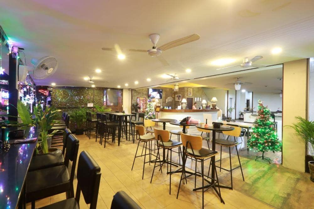 Pasadena Lodge Pattaya Review 6 512603453